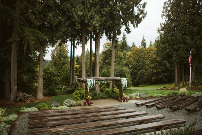 Snohomish Wedding Venue The Lookout Lodge Bride Groom Bridesmaid Groomsmen Woodland Wedding Venue with Mountain Views